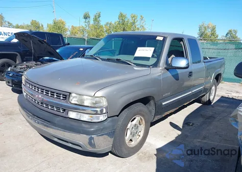 2000 Chevrolet Silverado 1500 Ls z USA, uszkodzony, nr VIN 2GCEC19T3Y1312815